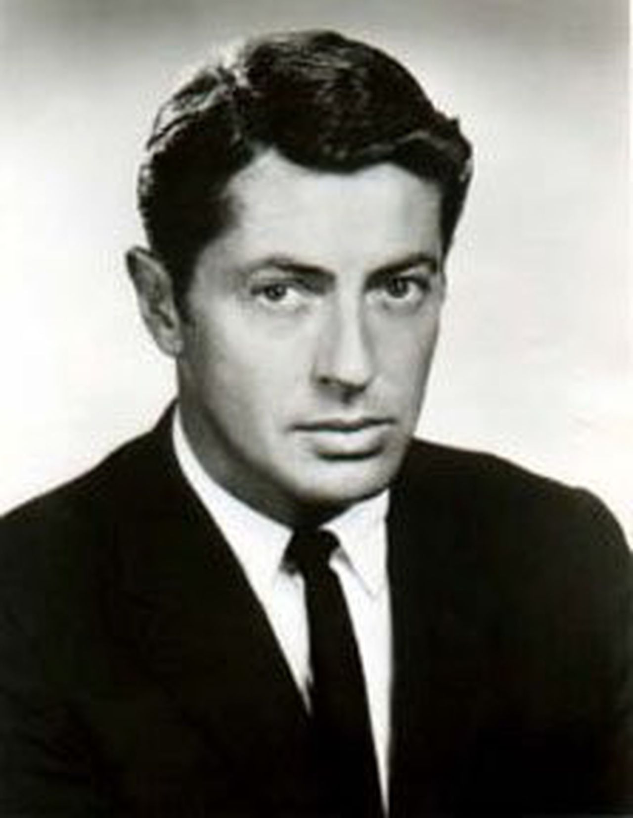 0085 Farley Granger & Robert Calhoun; Michael Sfakianos; & Stuart